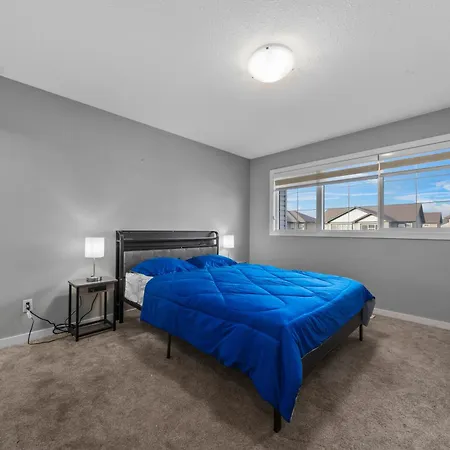 Cozy Full House Villa Edmonton Exterior photo